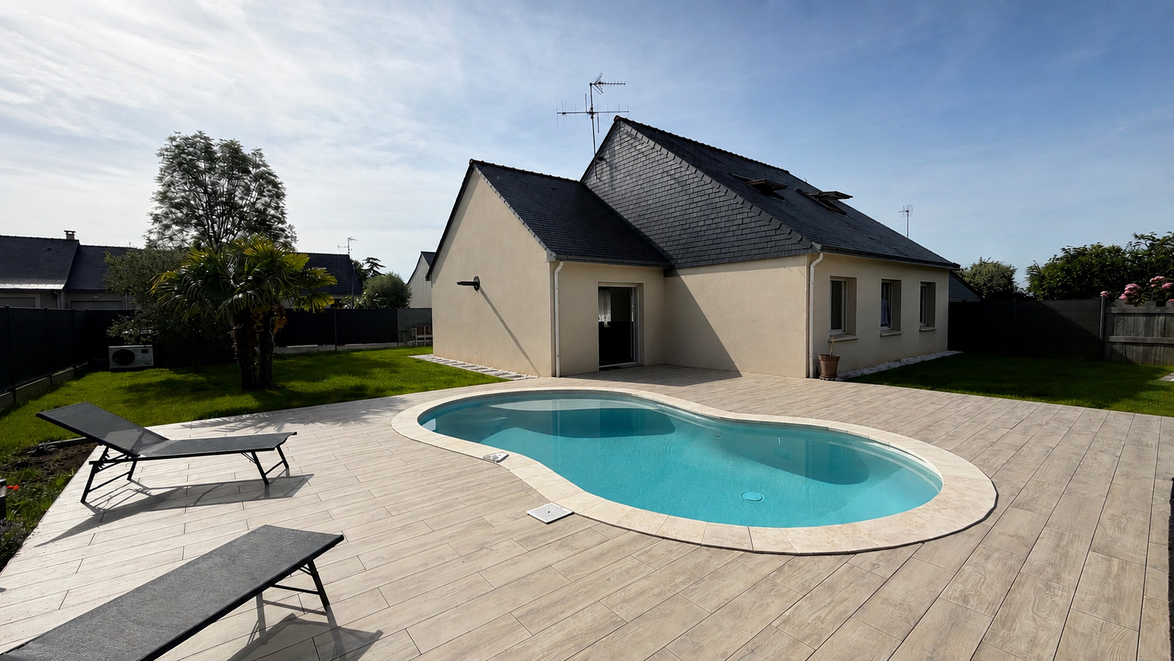 A VENDRE MAISON LA POUÊZE, ERDRE EN ANJOU